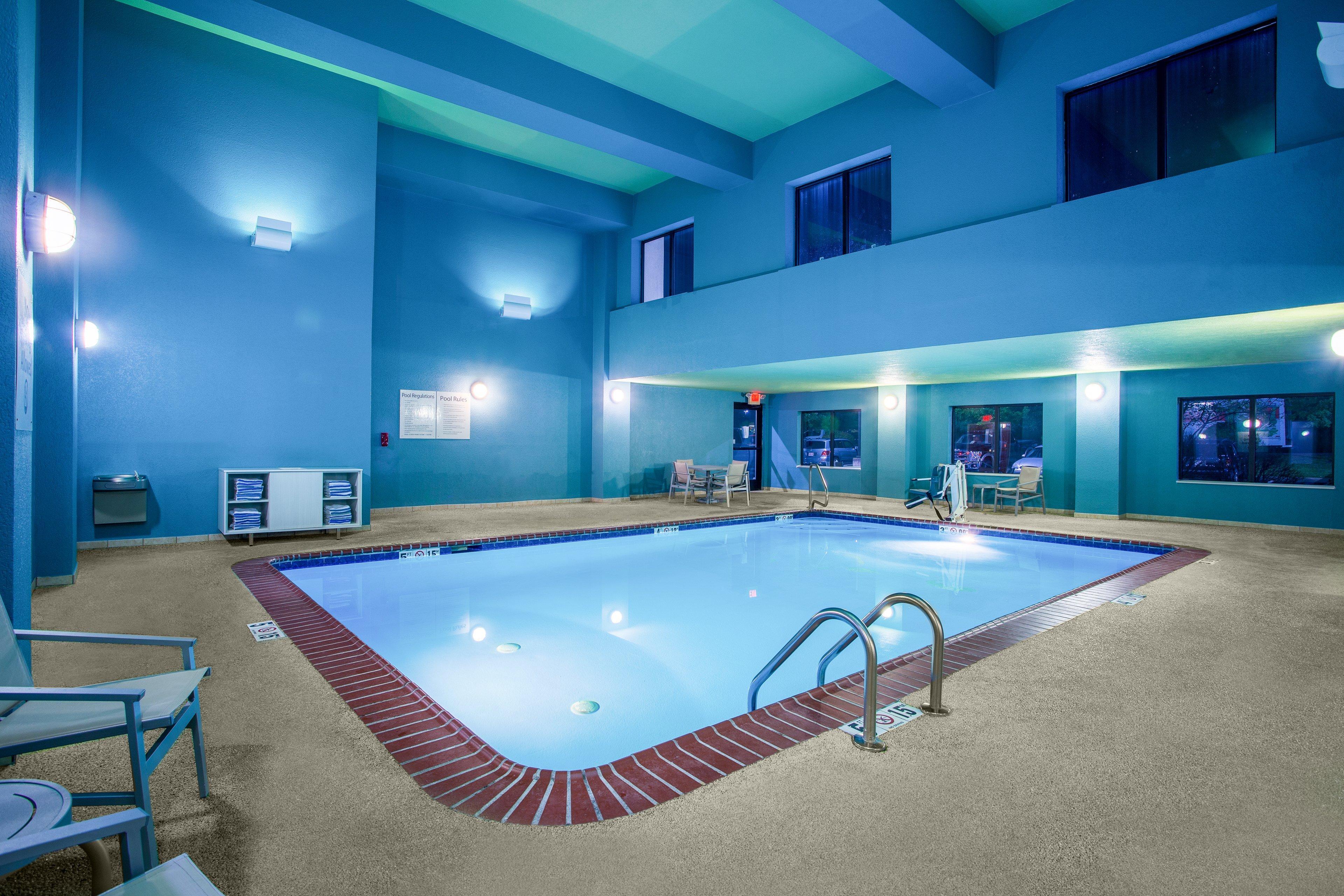 Holiday Inn Express Hotel & Suites Lewisburg By Ihg Extérieur photo