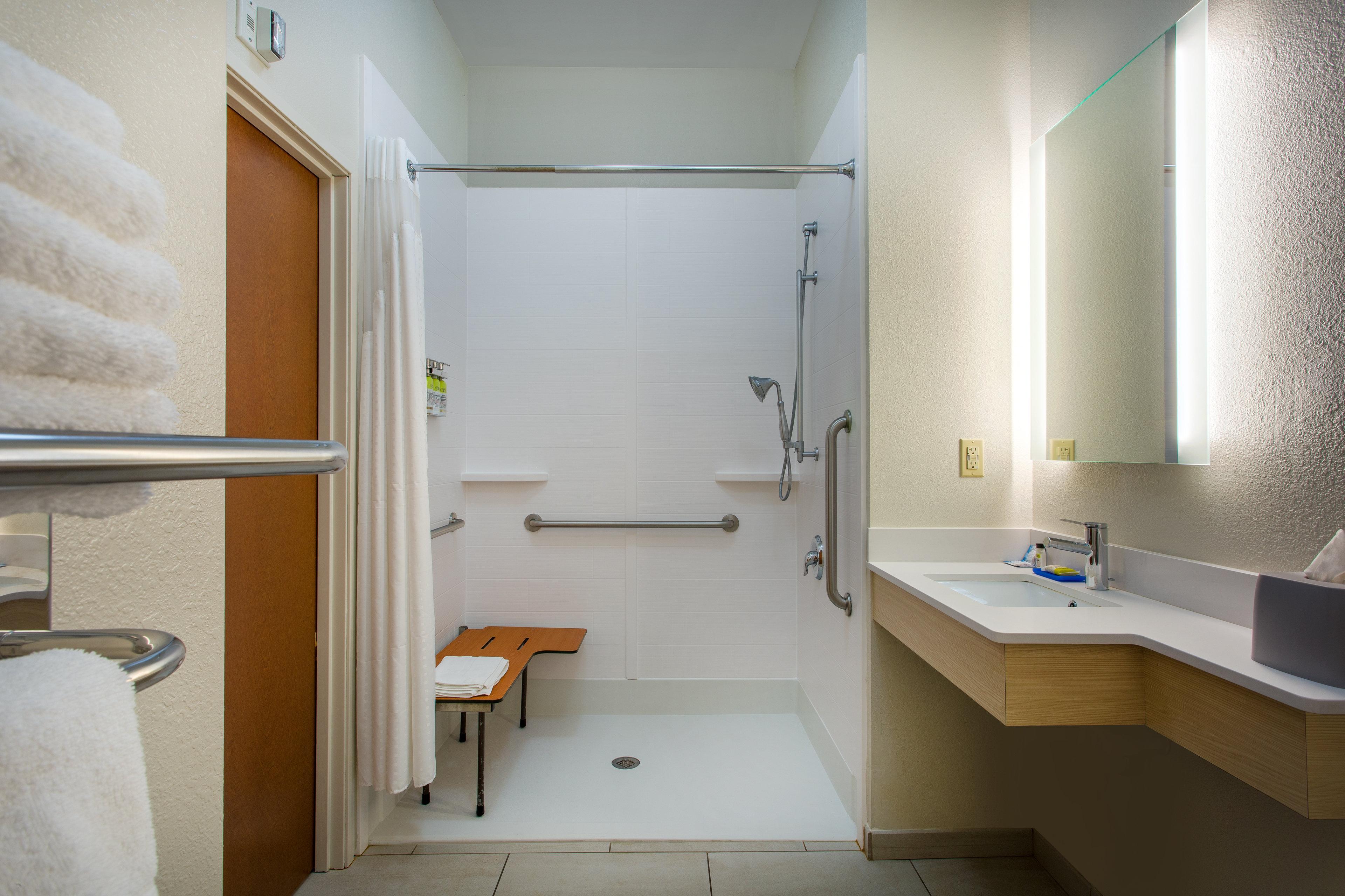 Holiday Inn Express Hotel & Suites Lewisburg By Ihg Extérieur photo