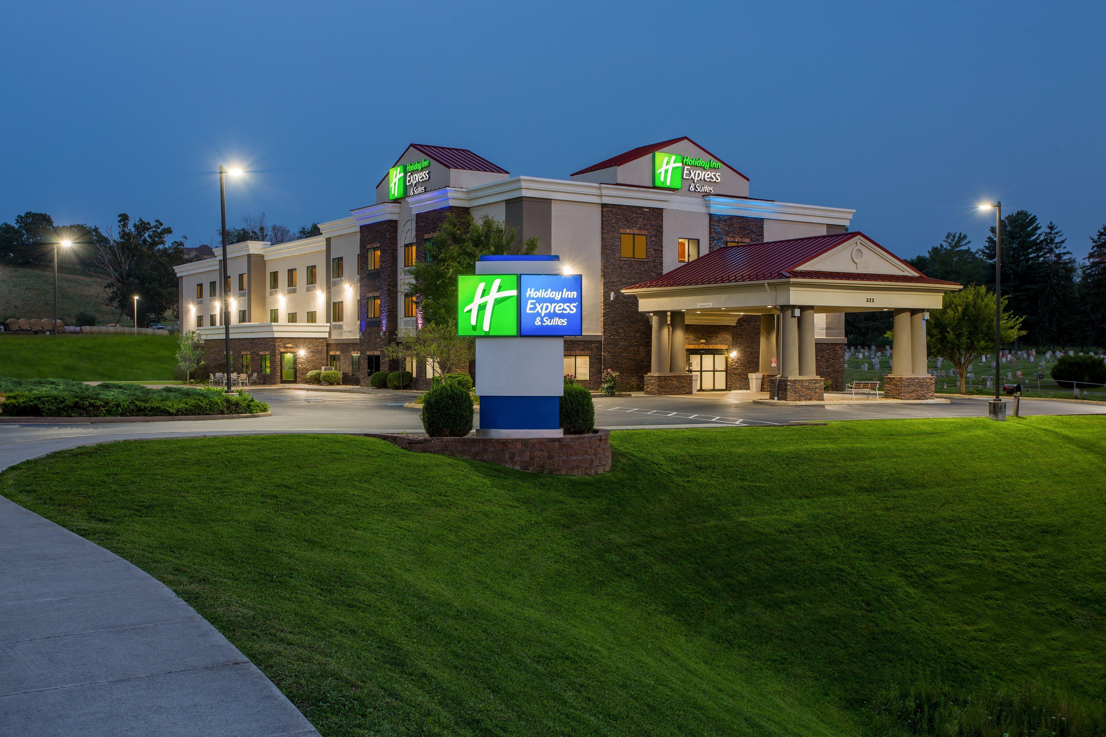 Holiday Inn Express Hotel & Suites Lewisburg By Ihg Extérieur photo