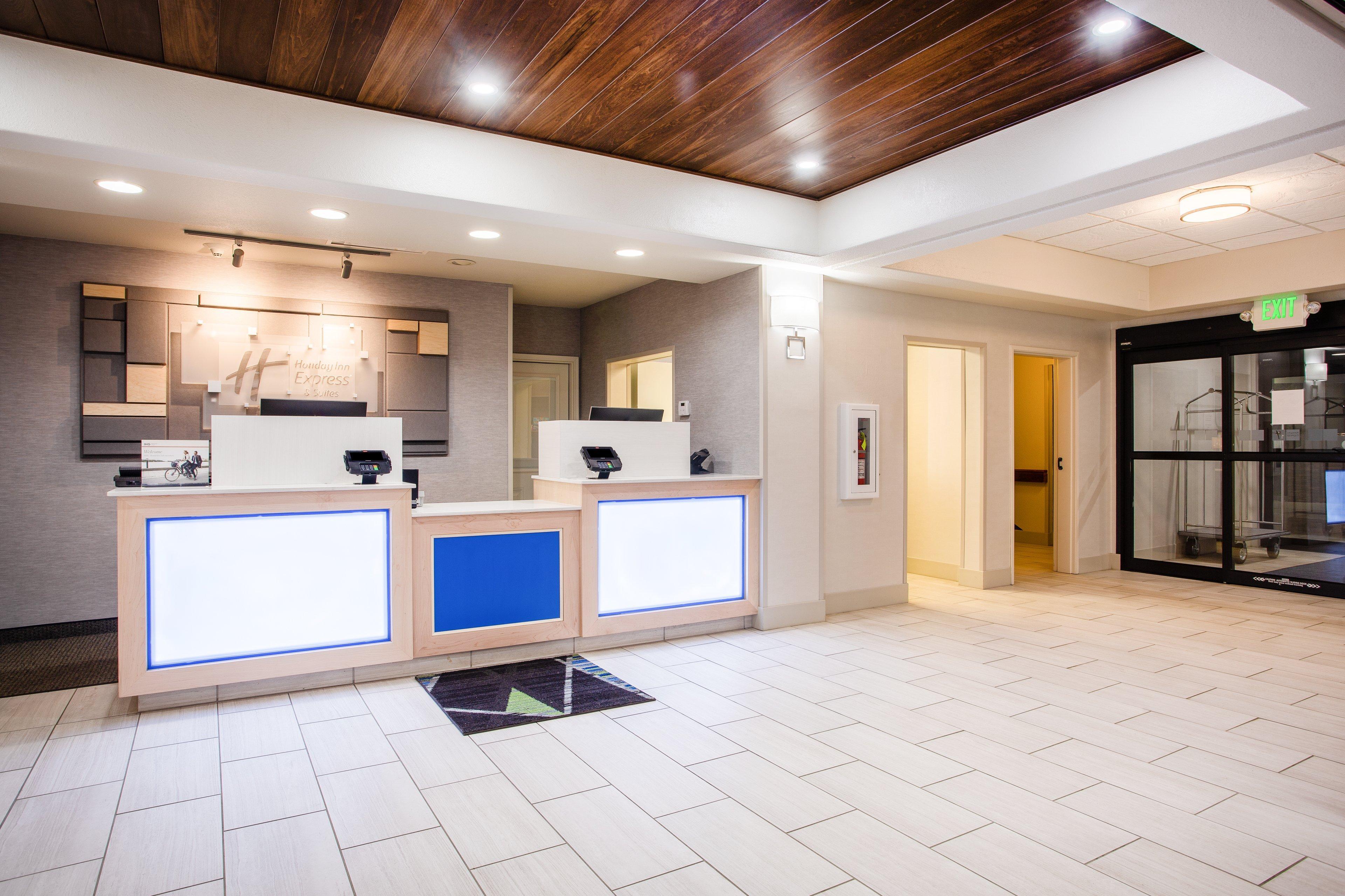 Holiday Inn Express Hotel & Suites Lewisburg By Ihg Extérieur photo